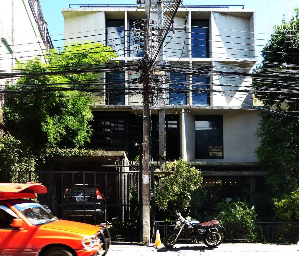 B Arch House Hotel And Cafe Ll No Parking Ll チエンマイ エクステリア 写真